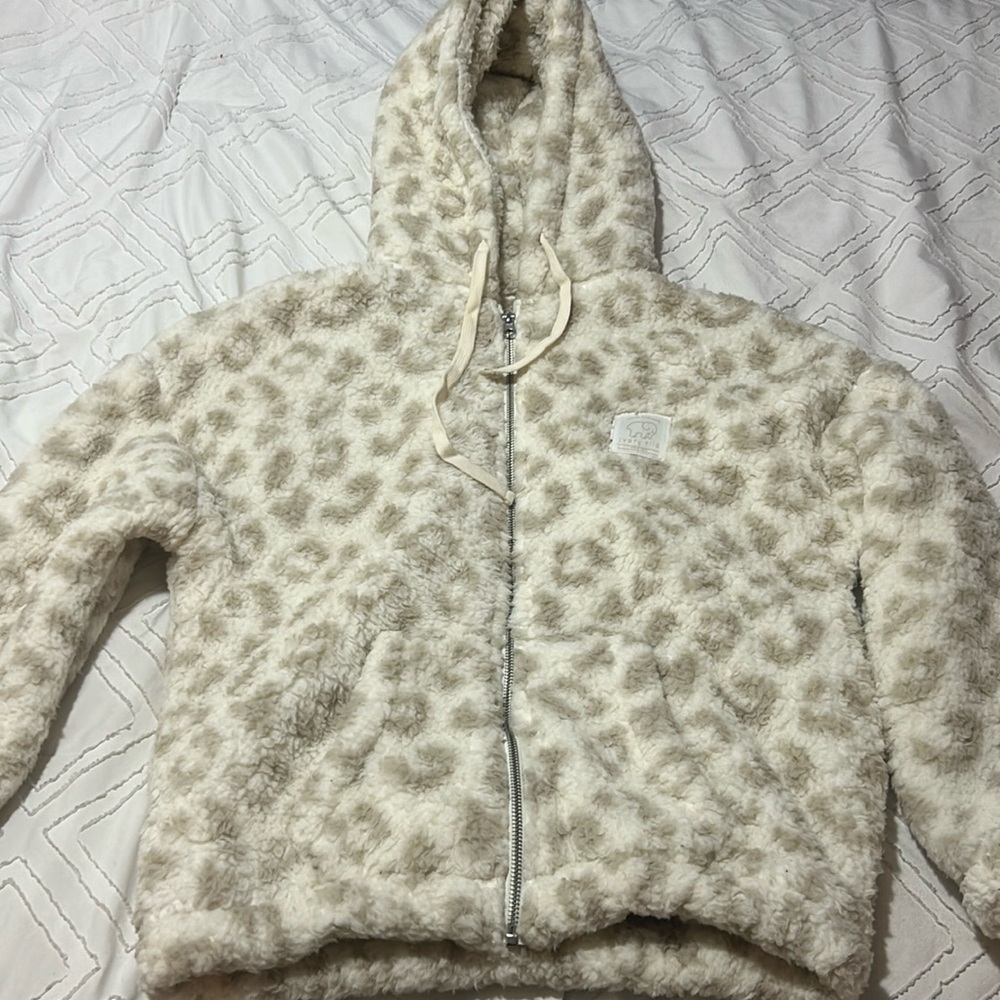 Ivory Ella Sherpa